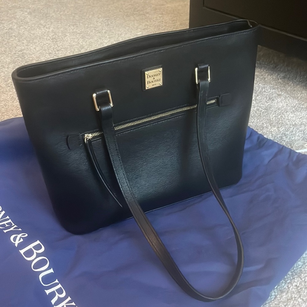 Dooney & Bourke Saffiano Shopper